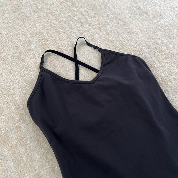 Lucy Black Fitted Backless Camisole - Picture 3 of 9